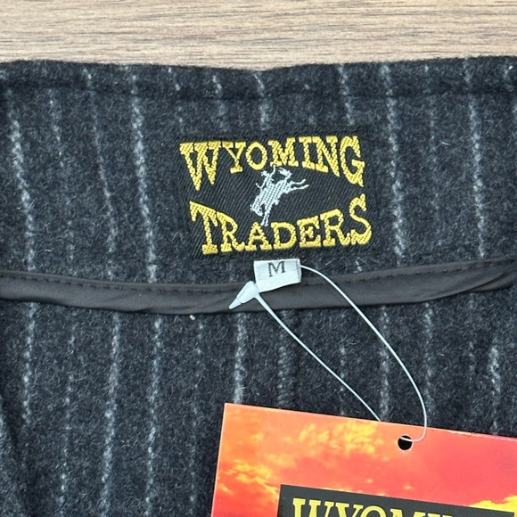 NEW Wyoming Traders Ranger Vest in Pinstripe Gray Size Medium - Picture 3 of 9